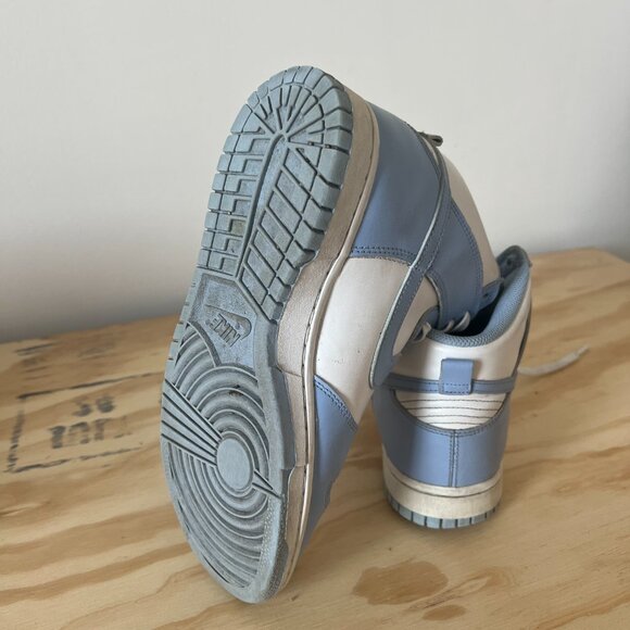Nike Women's Dunk High - Aluminum Size US 8 W - Picture 3 of 3
